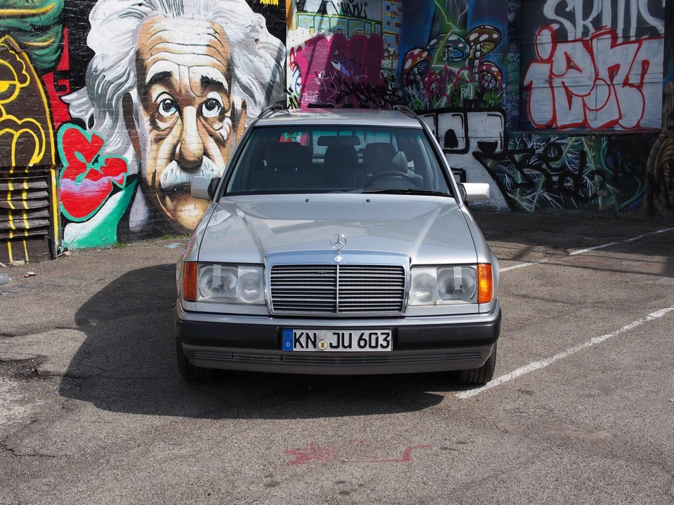 1992 Mercedes-Benz W124 E-Class - Image 4 of 31