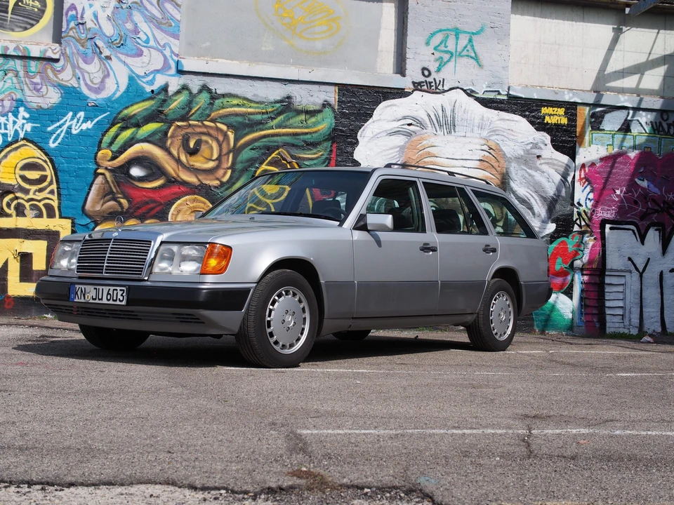 1992 Mercedes-Benz W124 E-Class - Image 8 of 31