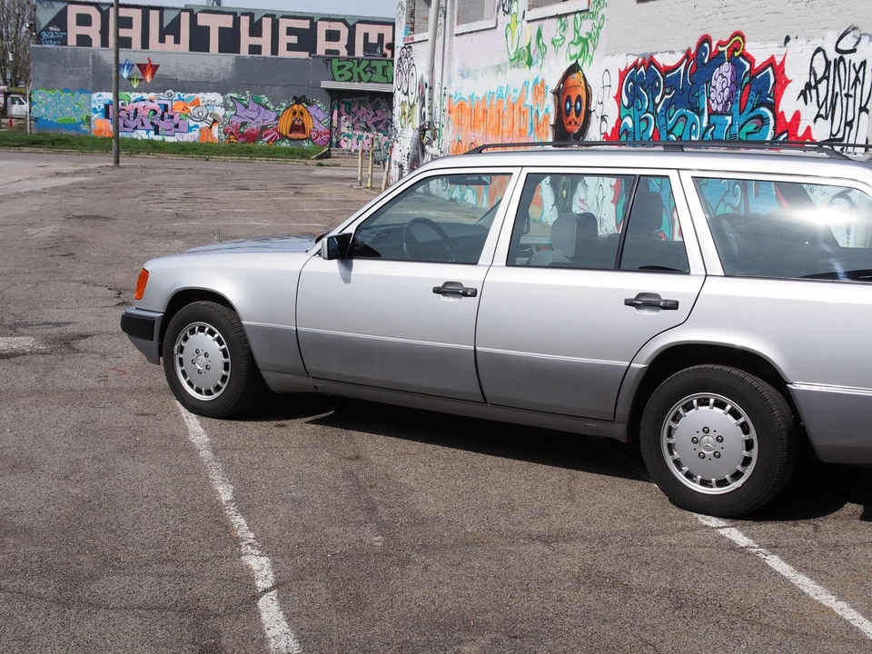 1992 Mercedes-Benz W124 E-Class - Image 31 of 31