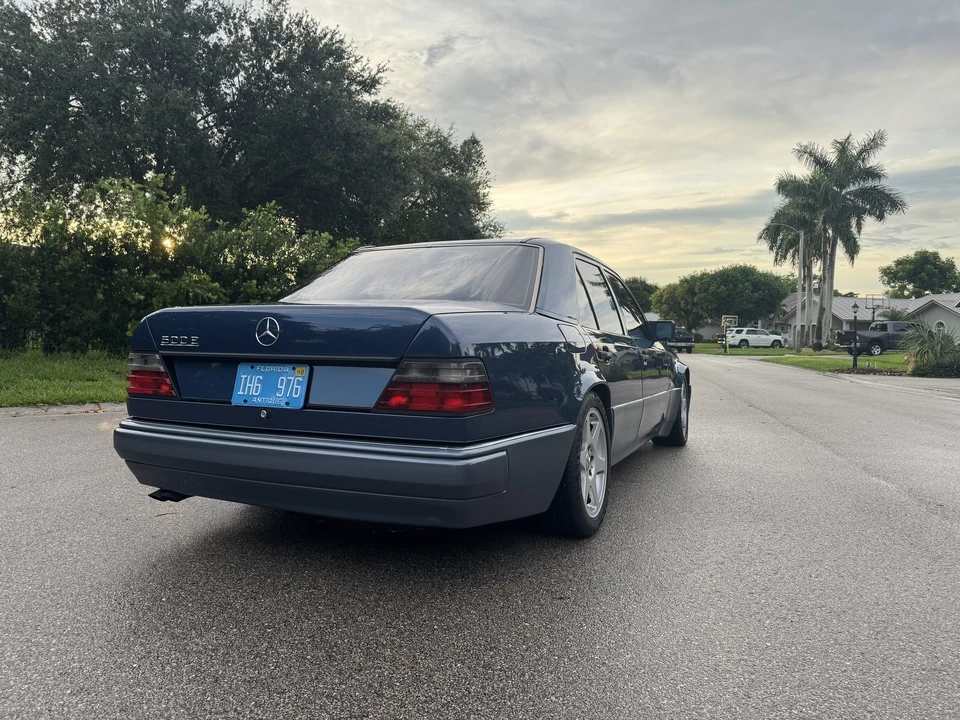 1992 Mercedes-Benz 500E & E500 - Image 15 of 31