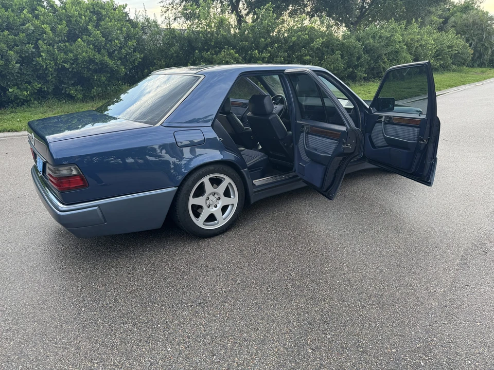1992 Mercedes-Benz 500E & E500 - Image 13 of 31