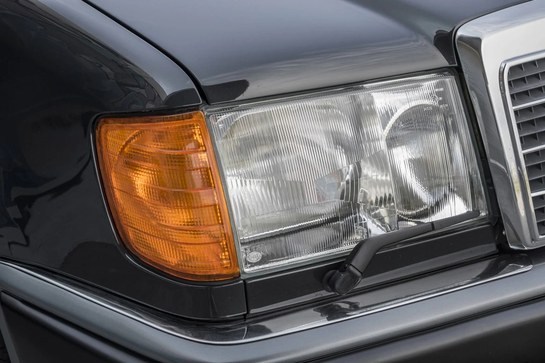 1992 Mercedes-Benz 500E & E500 - Image 24 of 31