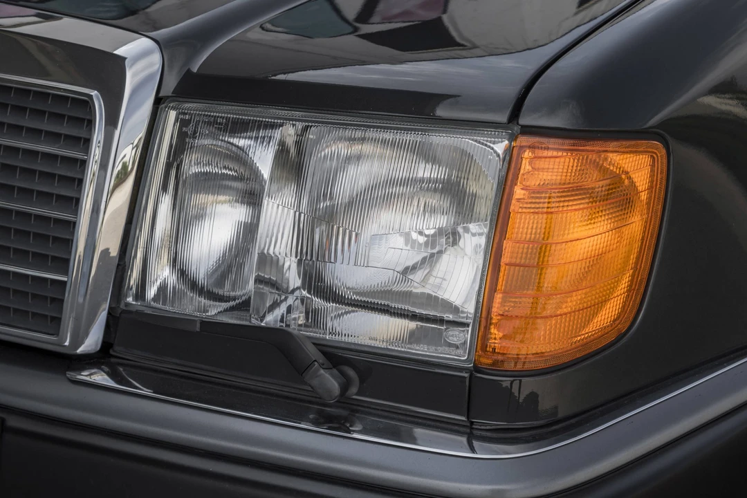 1992 Mercedes-Benz 500E & E500 - Image 25 of 31