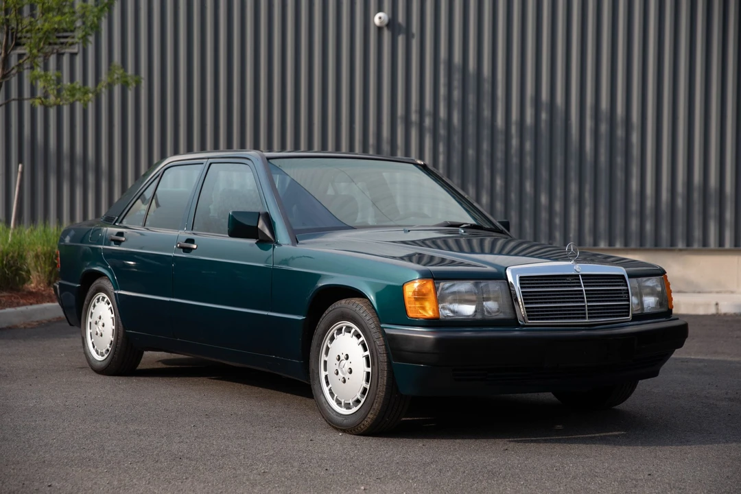1993 Mercedes-Benz 190E - Image 7 of 31