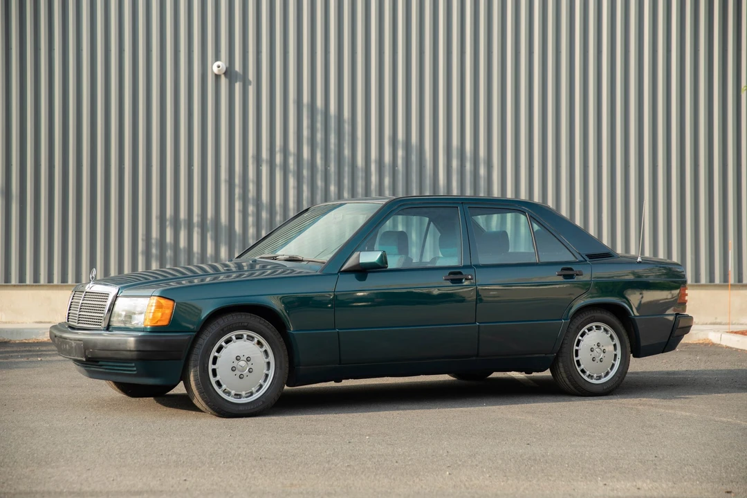 1993 Mercedes-Benz 190E - Image 3 of 31