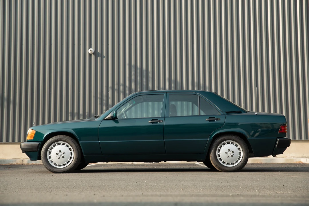 1993 Mercedes-Benz 190E - Image 23 of 31