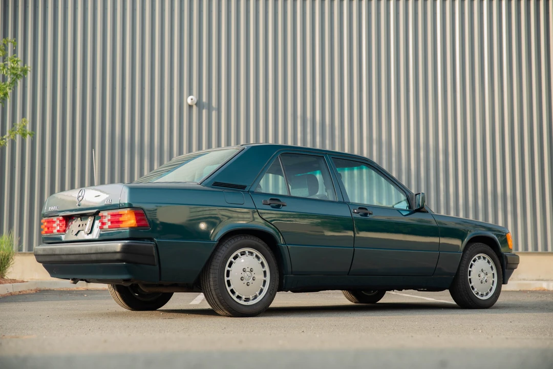 1993 Mercedes-Benz 190E - Image 14 of 31
