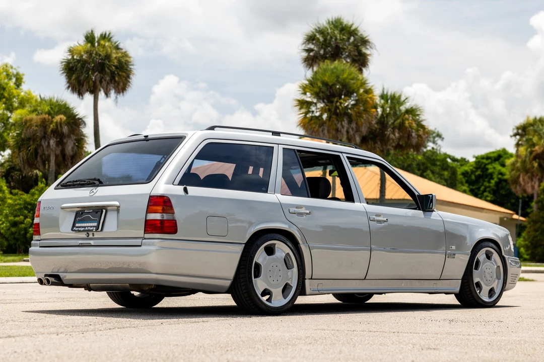 1994 Mercedes-Benz W124 E-Class - Image 7 of 31