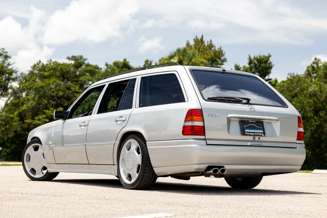 1994 Mercedes-Benz W124 E-Class - Image 10 of 31