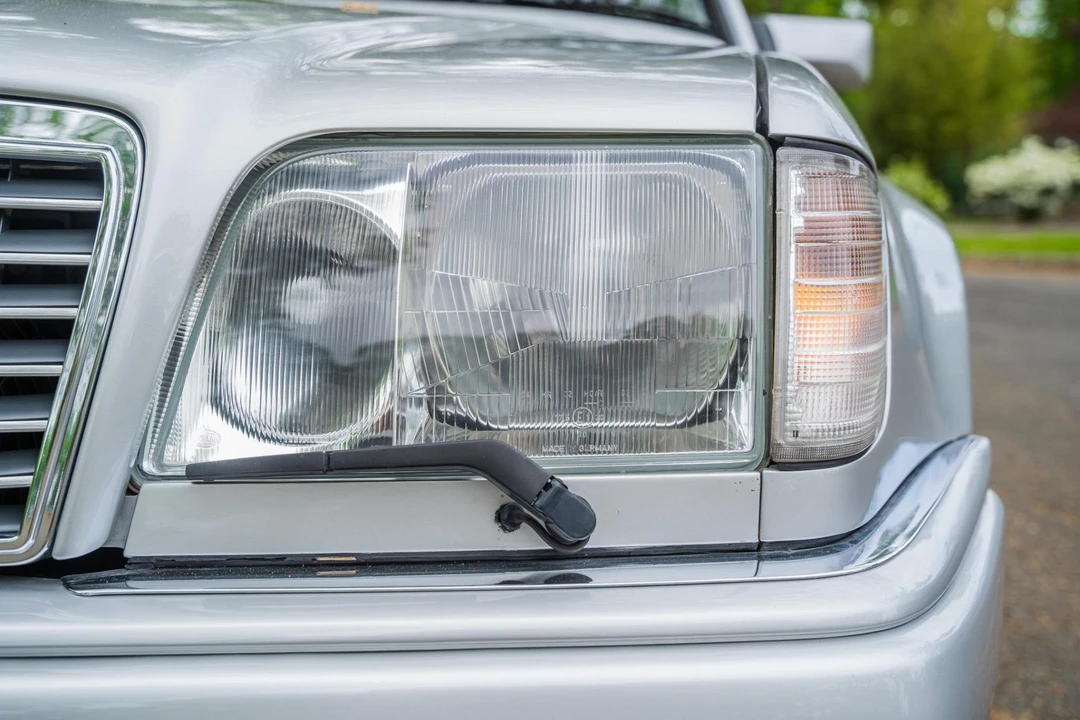 1994 Mercedes-Benz 500E & E500 - Image 29 of 31