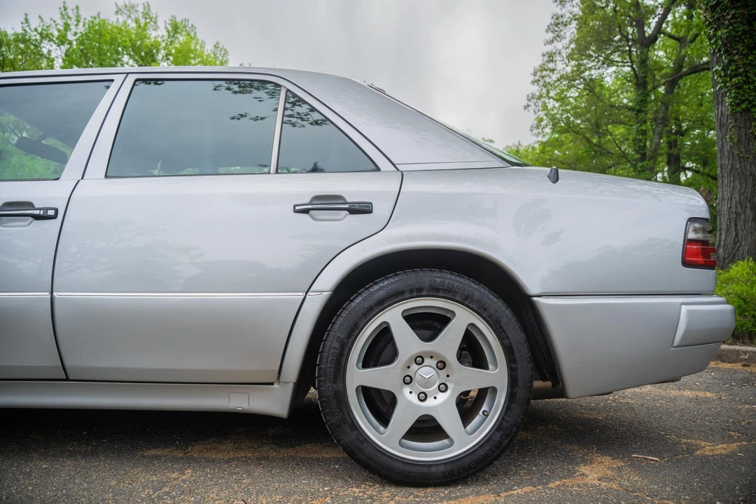 1994 Mercedes-Benz 500E & E500 - Image 14 of 31