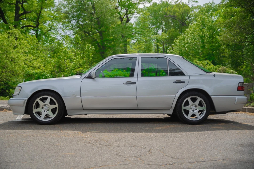 1994 Mercedes-Benz 500E & E500 - Image 2 of 31