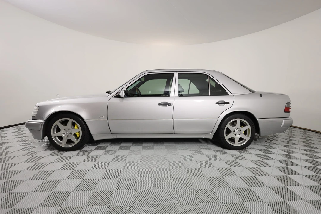 1994 Mercedes-Benz 500E & E500 - Image 17 of 31