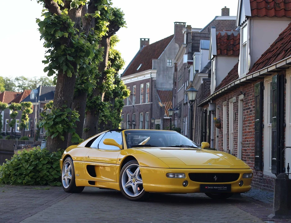1995 Ferrari F355 GTS - Image 4 of 31