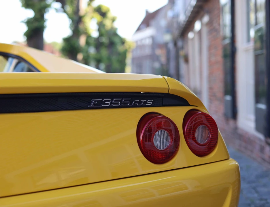 1995 Ferrari F355 GTS - Image 18 of 31