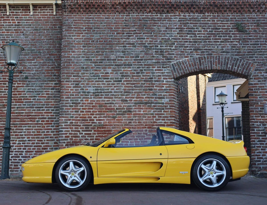 1995 Ferrari F355 GTS - Image 11 of 31