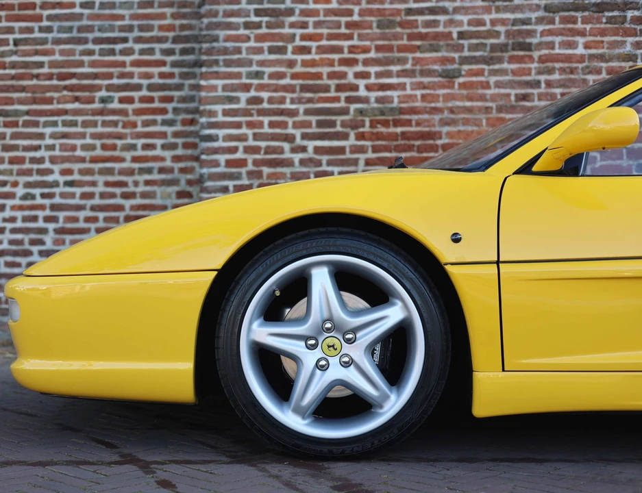 1995 Ferrari F355 GTS - Image 25 of 31
