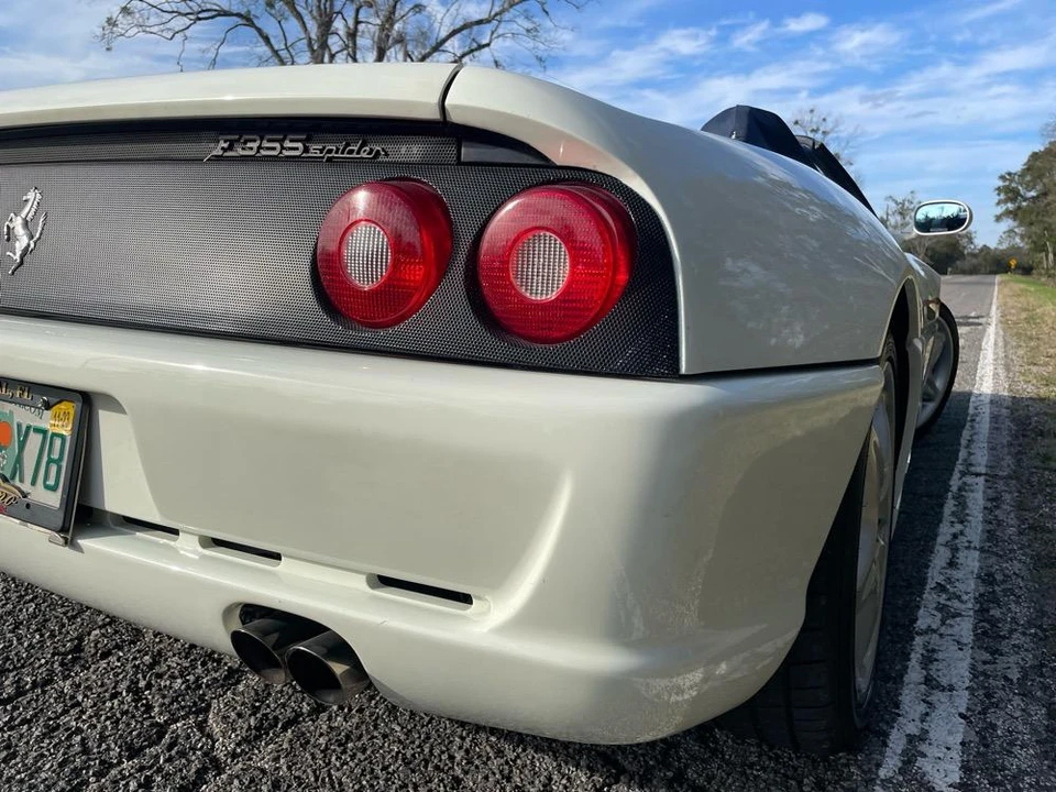 1995 Ferrari F355 Spider - Image 27 of 31