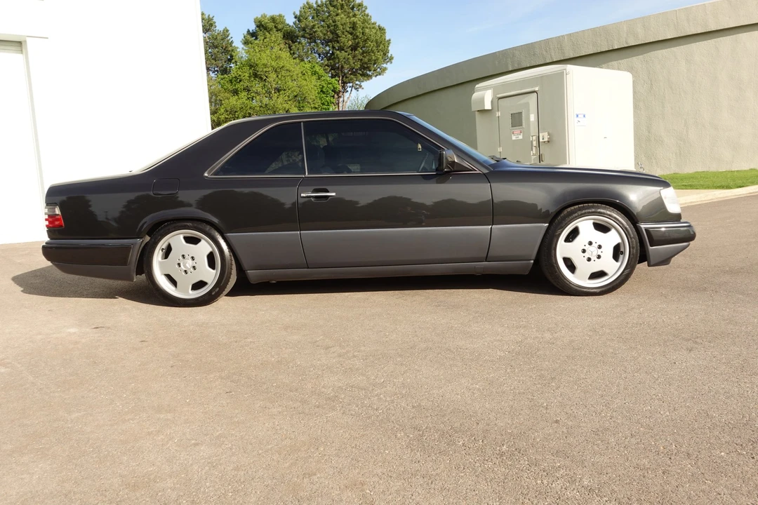 1995 Mercedes-Benz W124 E-Class - Image 14 of 31