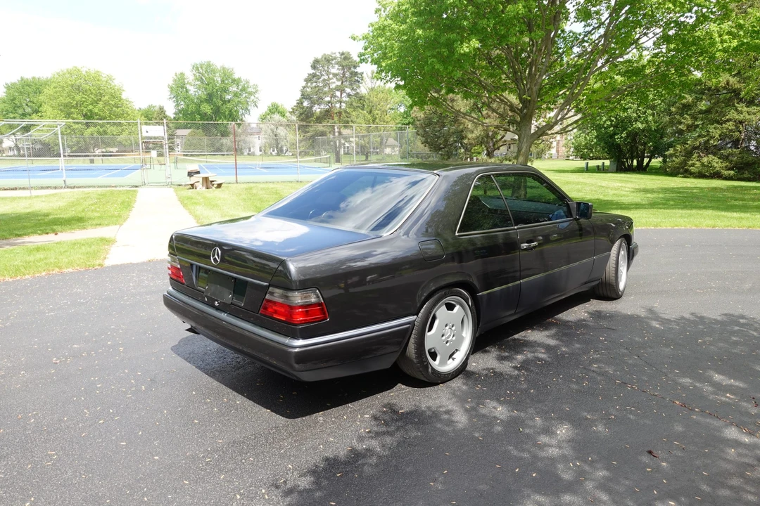 1995 Mercedes-Benz W124 E-Class - Image 25 of 31
