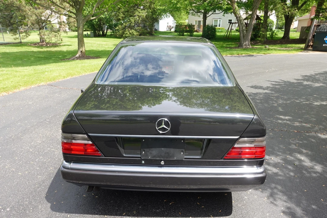1995 Mercedes-Benz W124 E-Class - Image 24 of 31