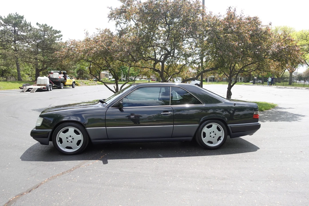 1995 Mercedes-Benz W124 E-Class - Image 20 of 31