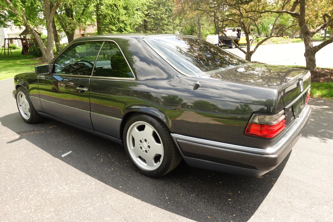 1995 Mercedes-Benz W124 E-Class - Image 22 of 31