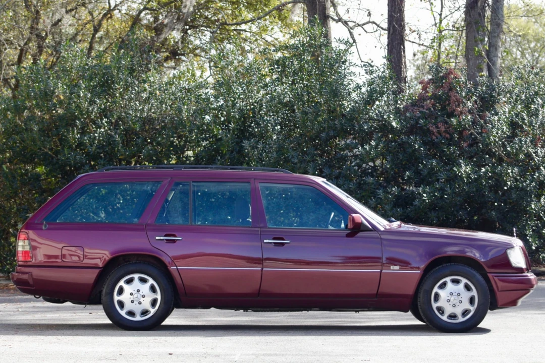 1995 Mercedes-Benz W124 E-Class - Image 20 of 31