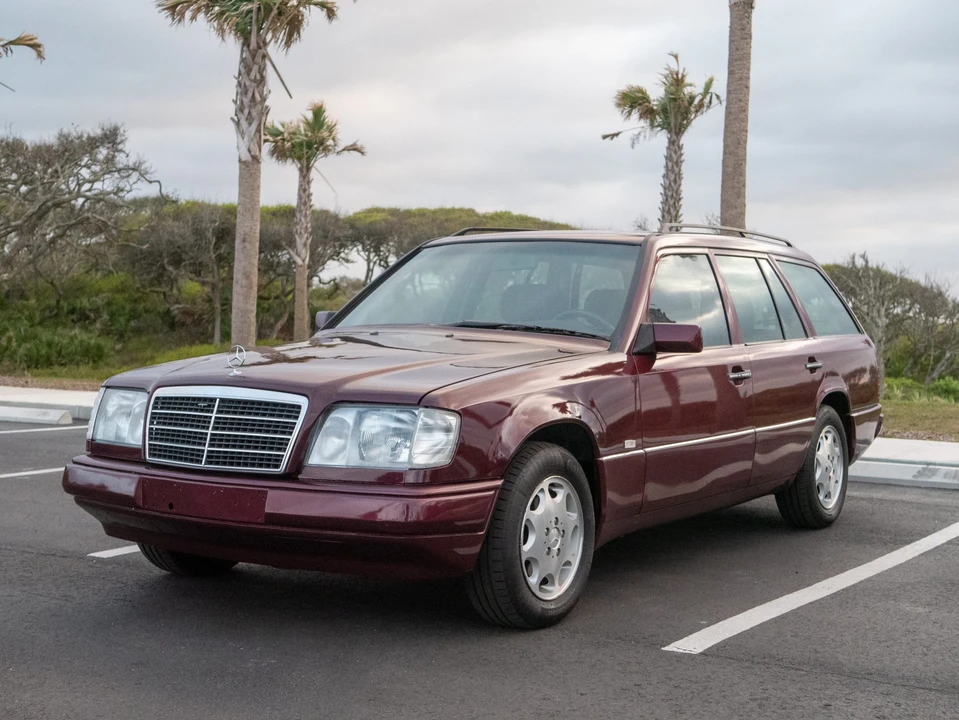 1995 Mercedes-Benz W124 E-Class - Image 3 of 31
