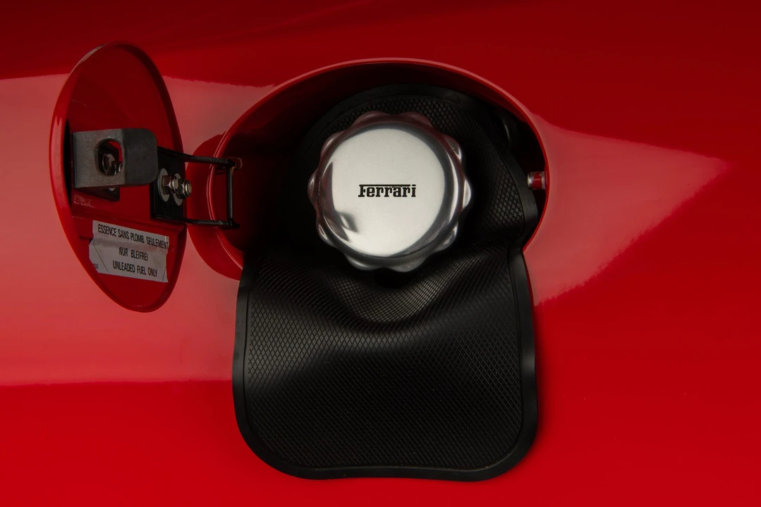 1996 Ferrari F355 Berlinetta - Image 23 of 31