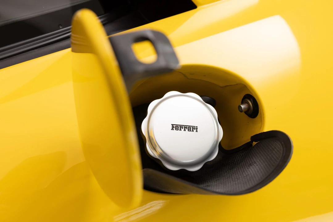 1996 Ferrari F355 GTS - Image 15 of 31