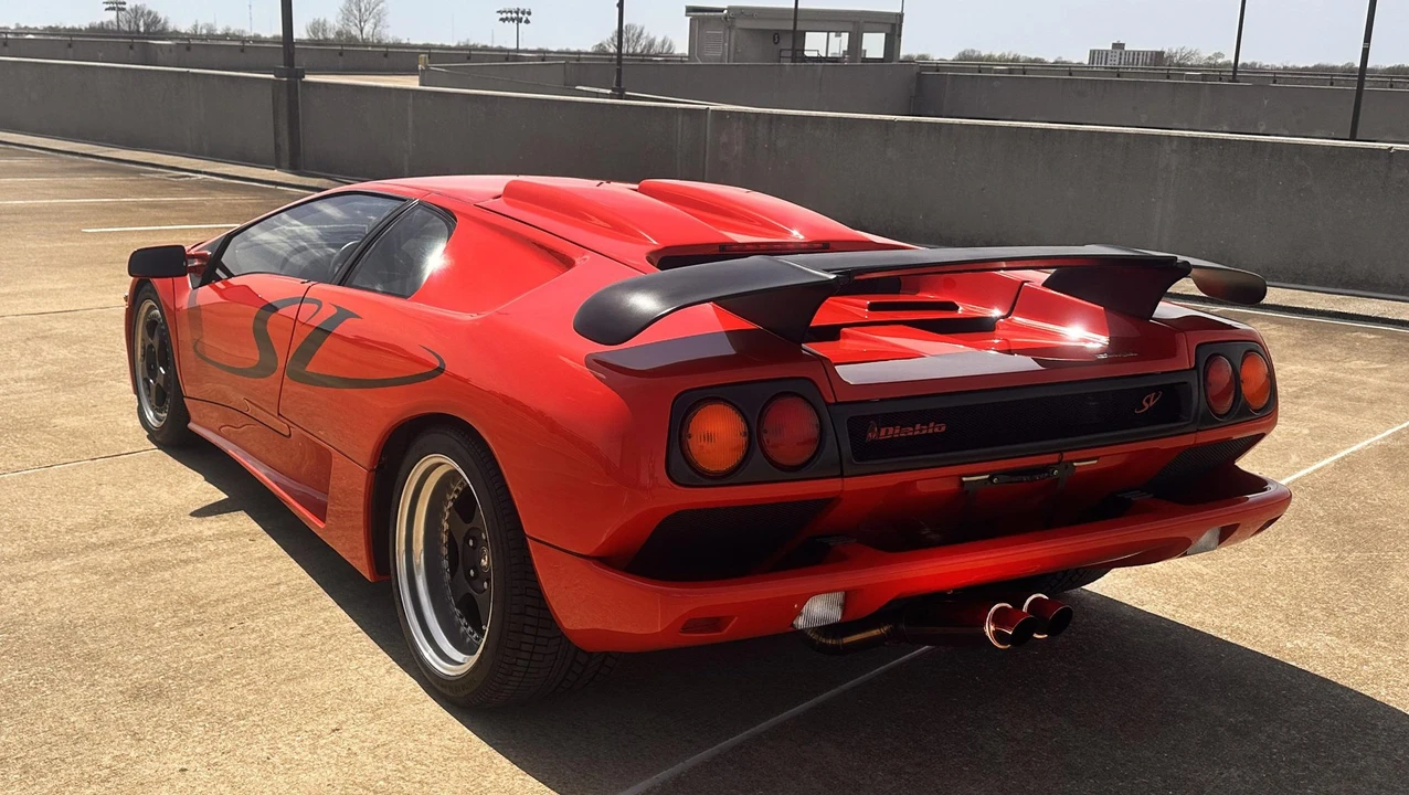 1997 Lamborghini Diablo SV - Image 11 of 31