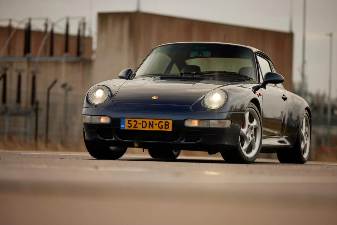 1997 Porsche 993 Carrera 4S - Image 6 of 31