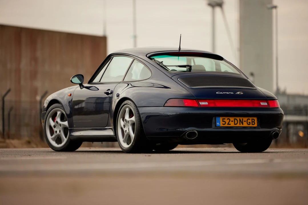 1997 Porsche 993 Carrera 4S - Image 10 of 31