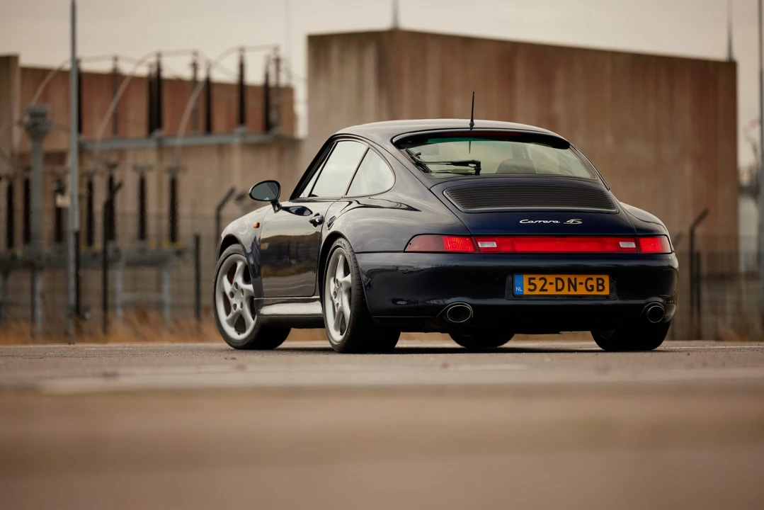 1997 Porsche 993 Carrera 4S - Image 12 of 31