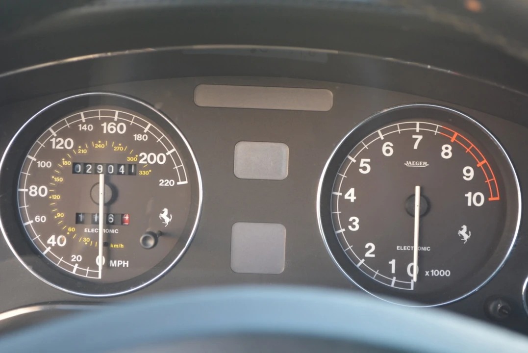 1998 Ferrari 550 Maranello - Image 27 of 31