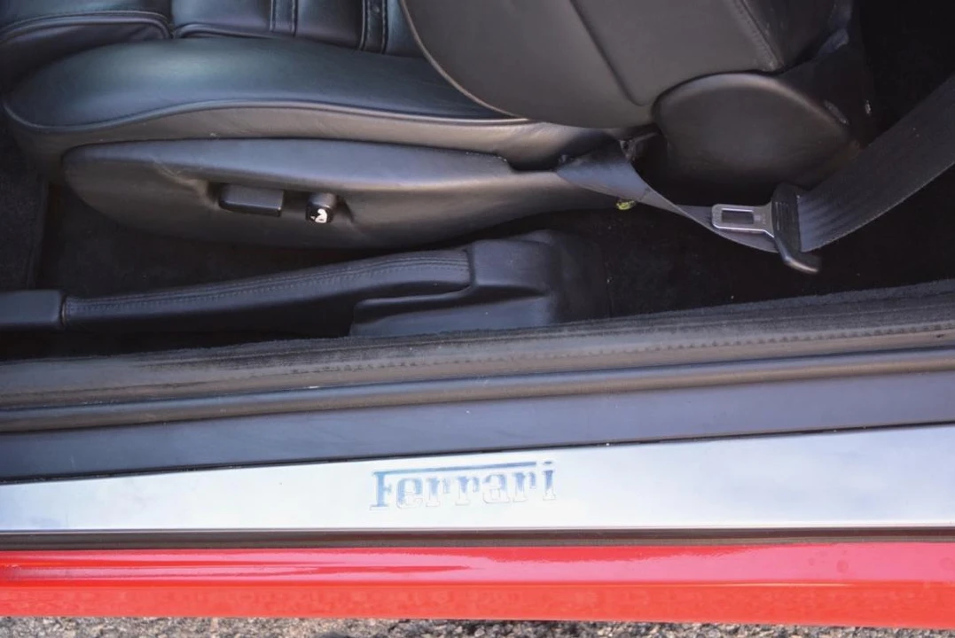 1998 Ferrari 550 Maranello - Image 24 of 31