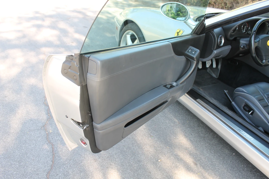 2000 Ferrari 550 Maranello - Image 25 of 31