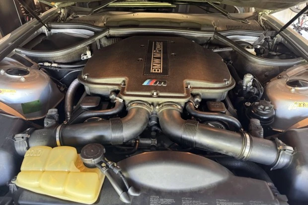 2001 BMW Z8 - Image 6 of 7