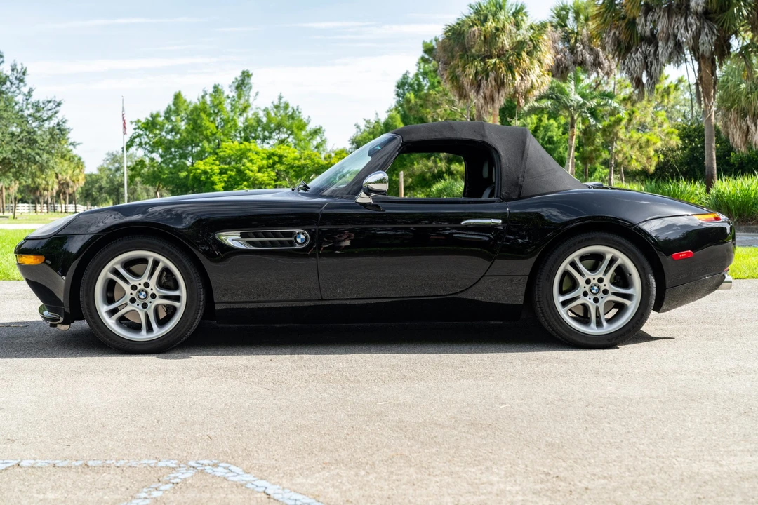 2001 BMW Z8 - Image 11 of 31