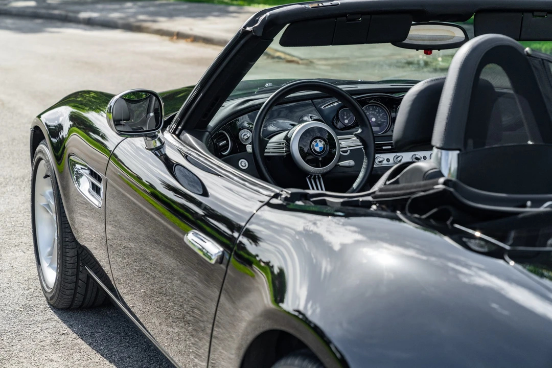 2001 BMW Z8 - Image 30 of 31