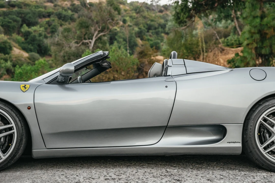 2001 Ferrari 360 Spider - Image 20 of 31