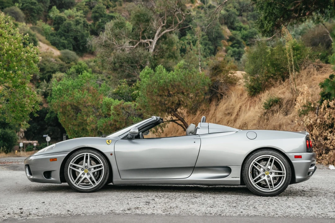 2001 Ferrari 360 Spider - Image 10 of 31