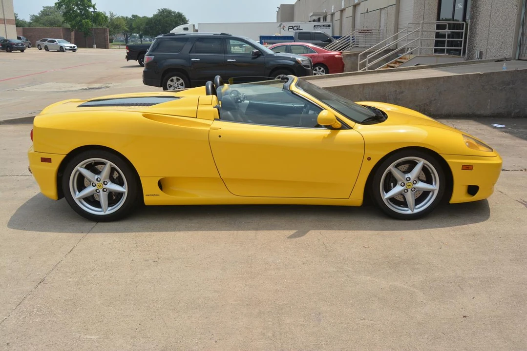 2001 Ferrari 360 Spider - Image 4 of 31
