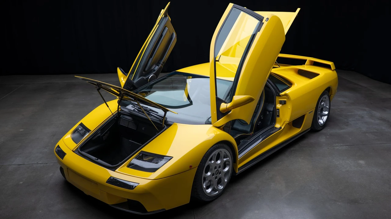 2001 Lamborghini Diablo VT - Image 26 of 31