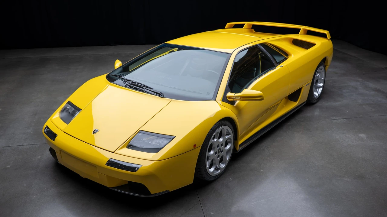 2001 Lamborghini Diablo VT - Image 5 of 31