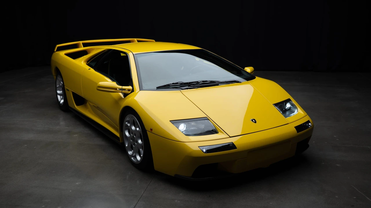 2001 Lamborghini Diablo VT - Image 30 of 31