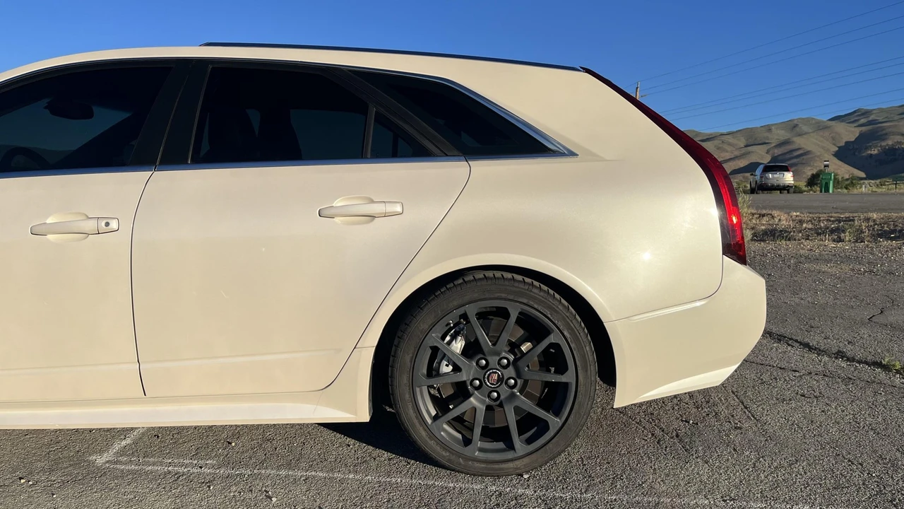 2012 Cadillac CTS-V 2nd Gen - Image 27 of 31
