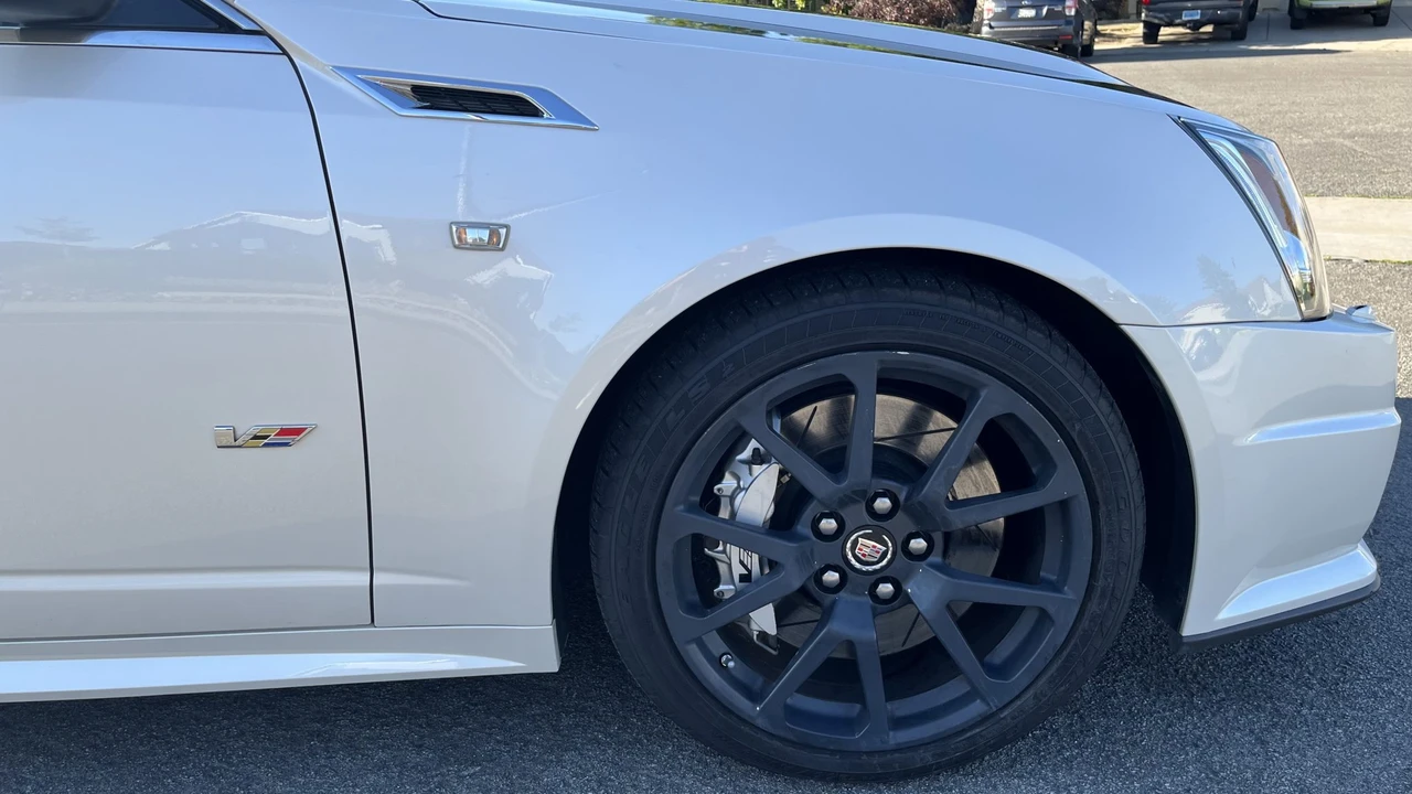 2012 Cadillac CTS-V 2nd Gen - Image 30 of 31