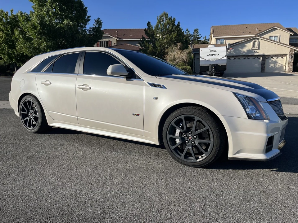 2012 Cadillac CTS-V 2nd Gen - Image 2 of 31